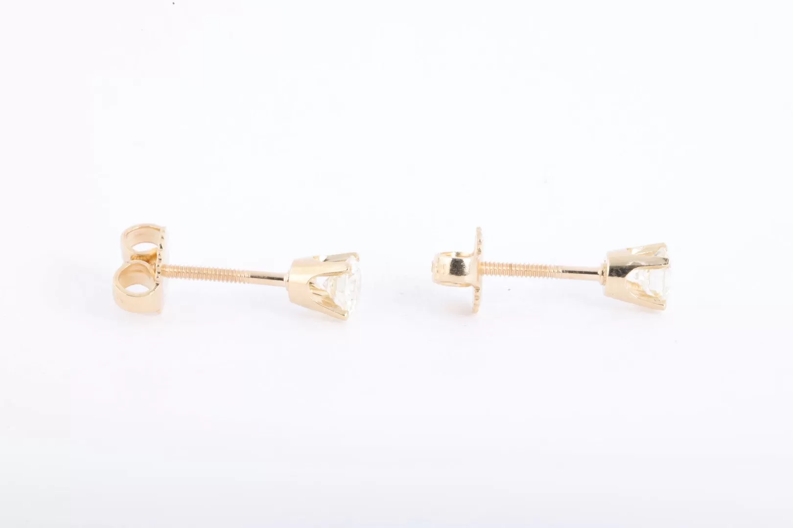 14k Yellow Gold 0.50tcw Diamond Stud Earrings (1.13g.)