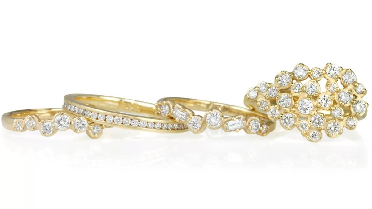 18K Gold and 7 Diamond Festival Cascade Band