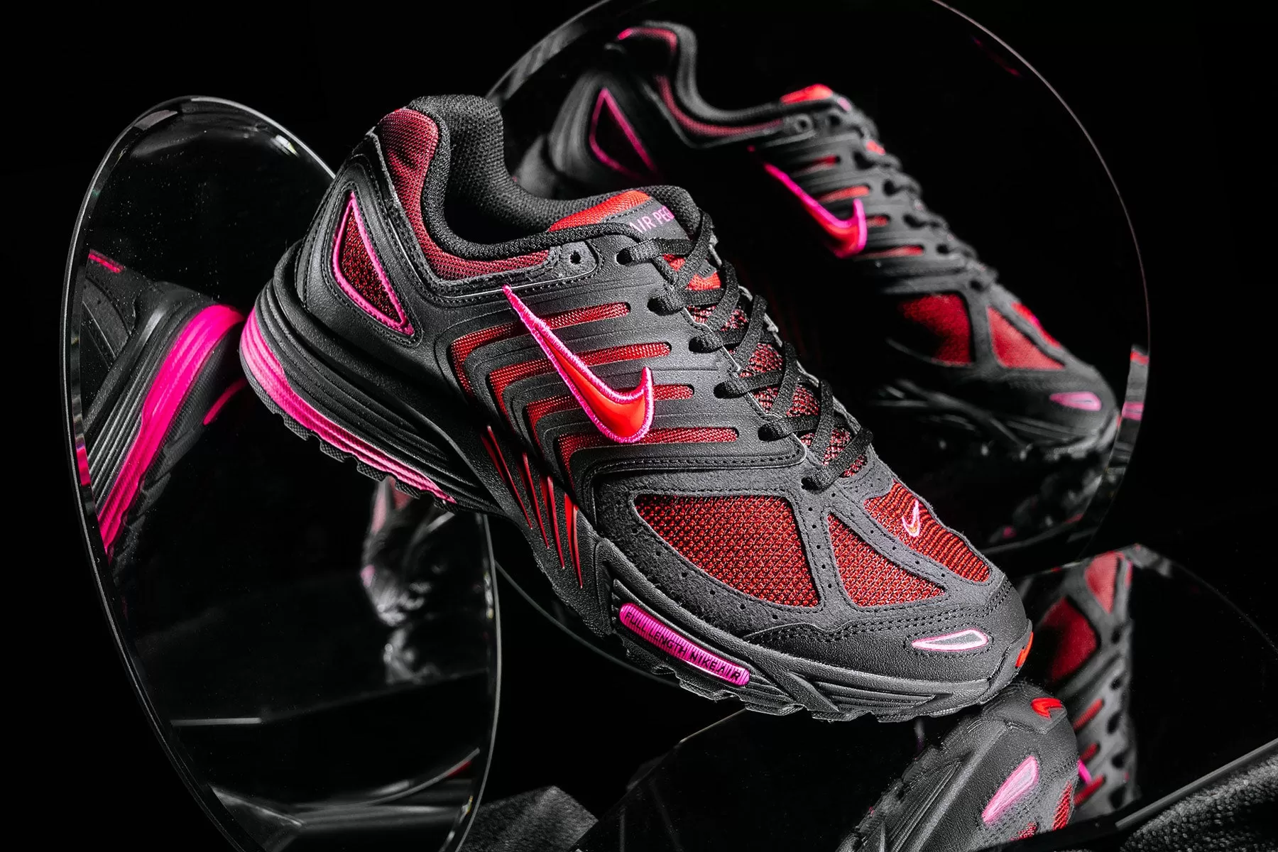 Air Pegasus 2K5 - Black/Fire Red/Fierce Pink