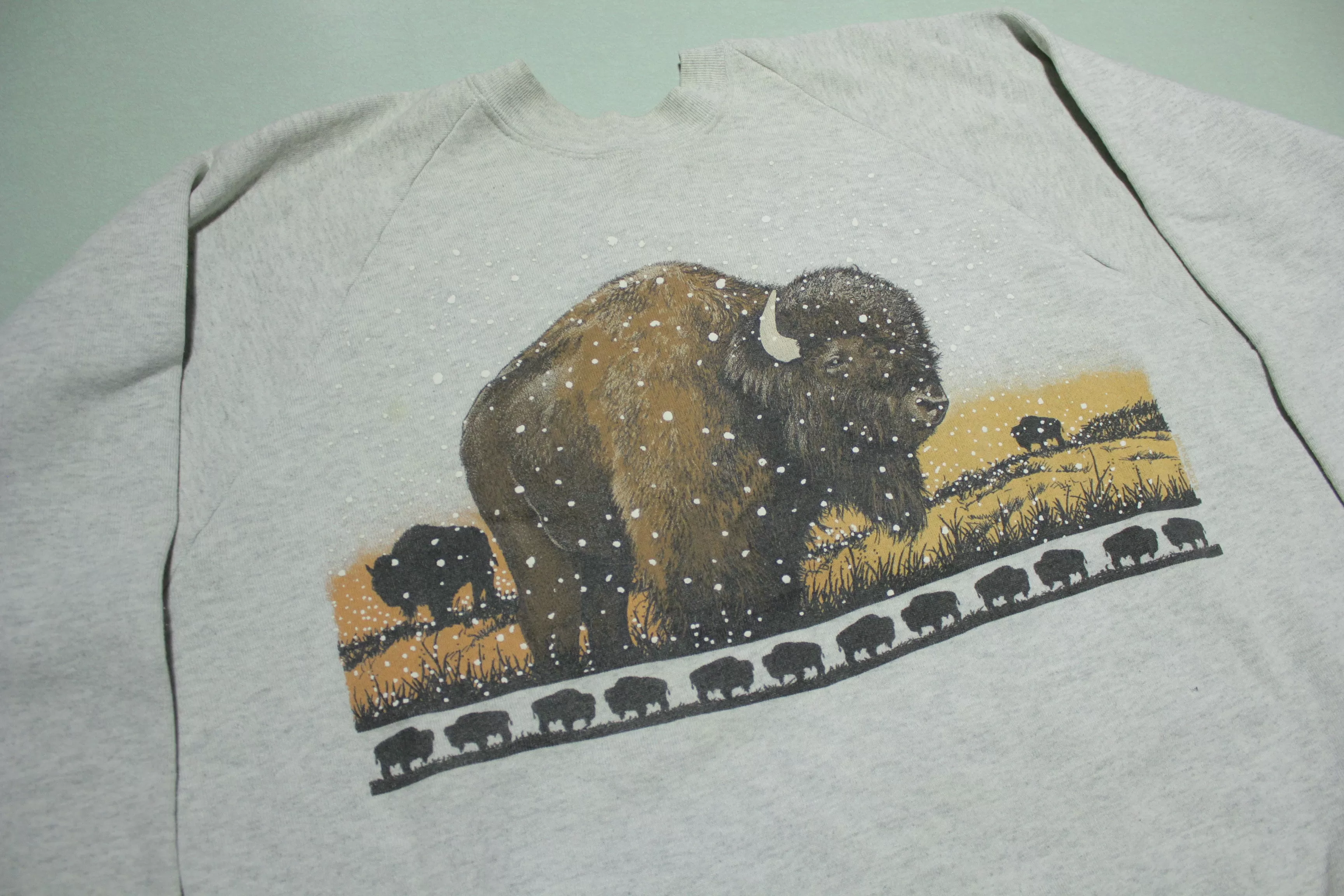 Buffalo Vintage 90's Gray Big Graphic Mid West Plains Crewneck Sweatshirt