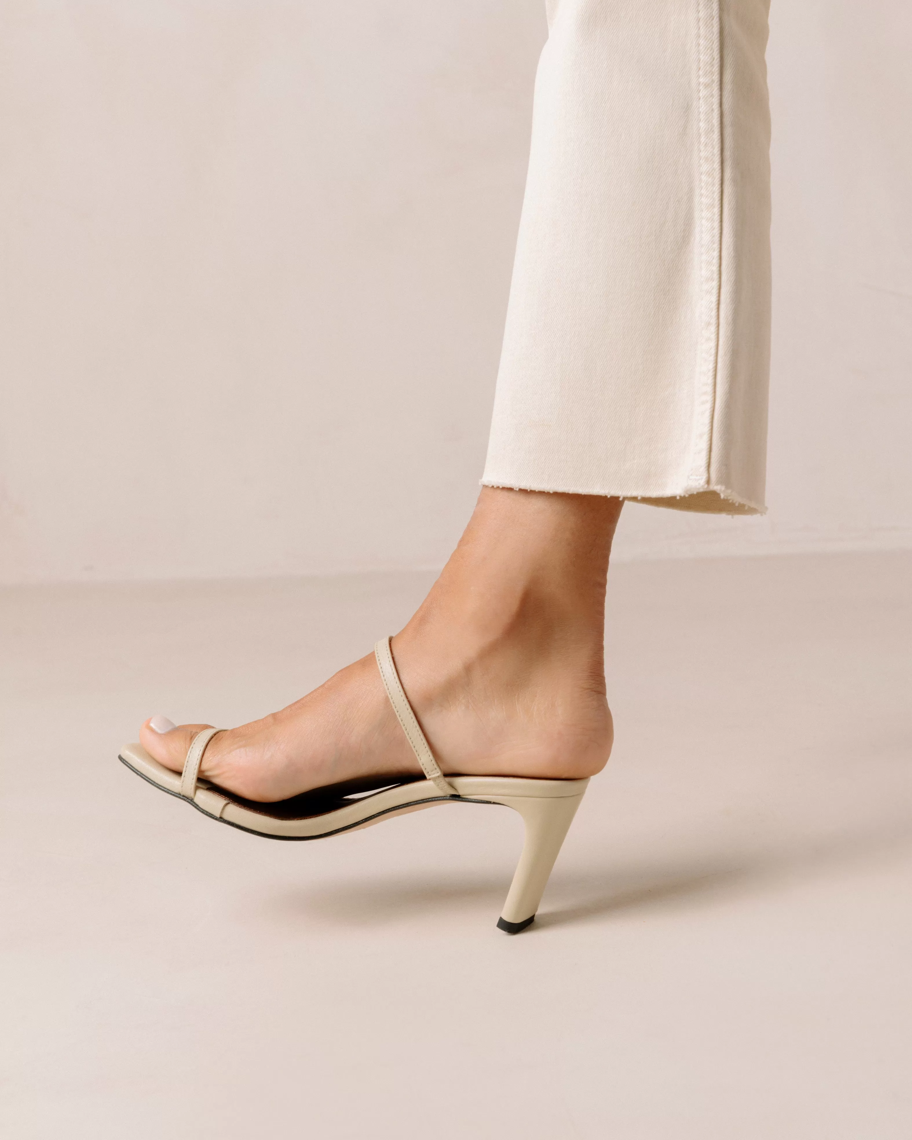 Cannes Beige Leather Sandals