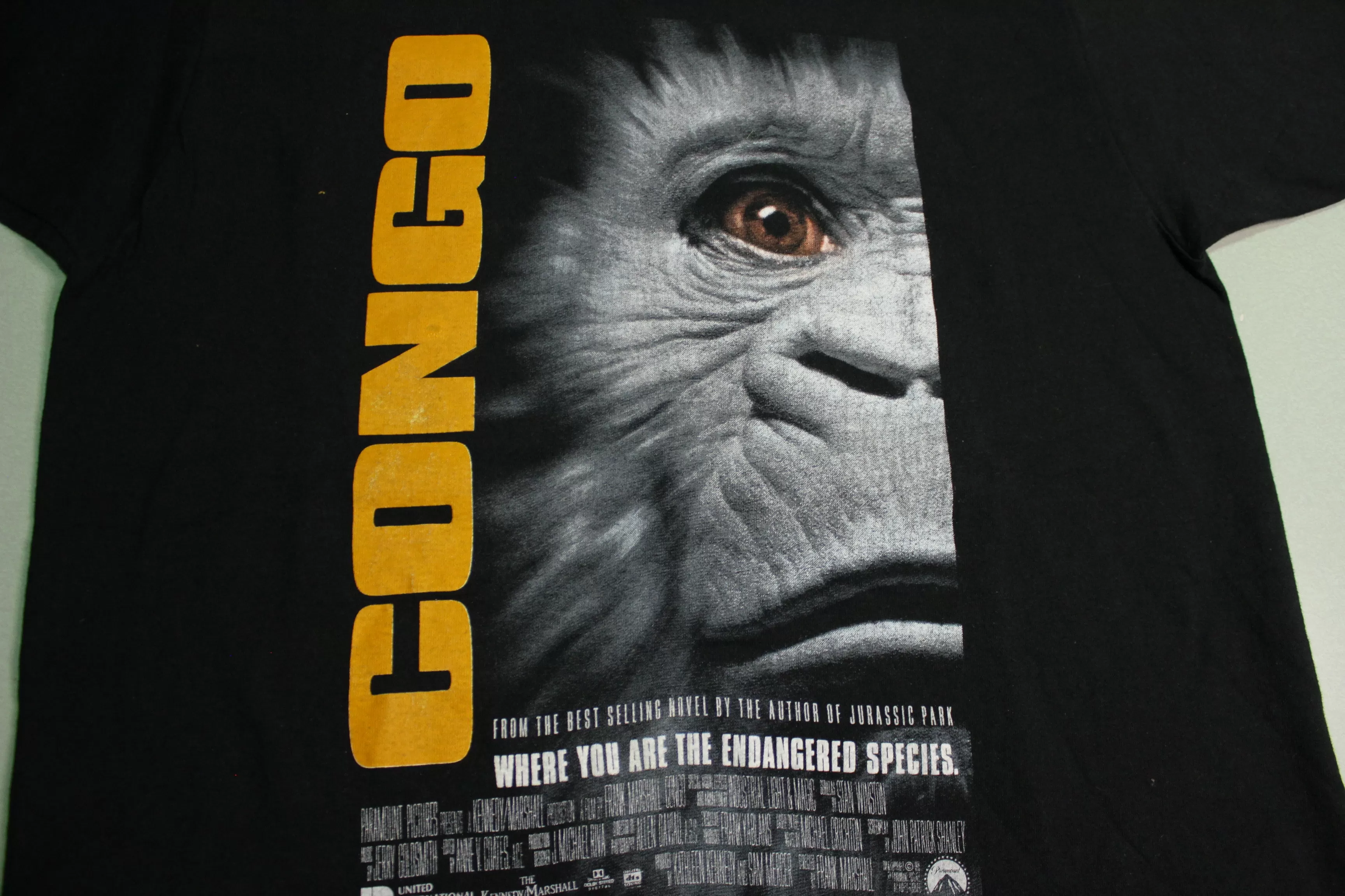 Congo Movie Poster Vintage 1995 Endangered Species Promo Single Stitch FOTL USA T-Shirt