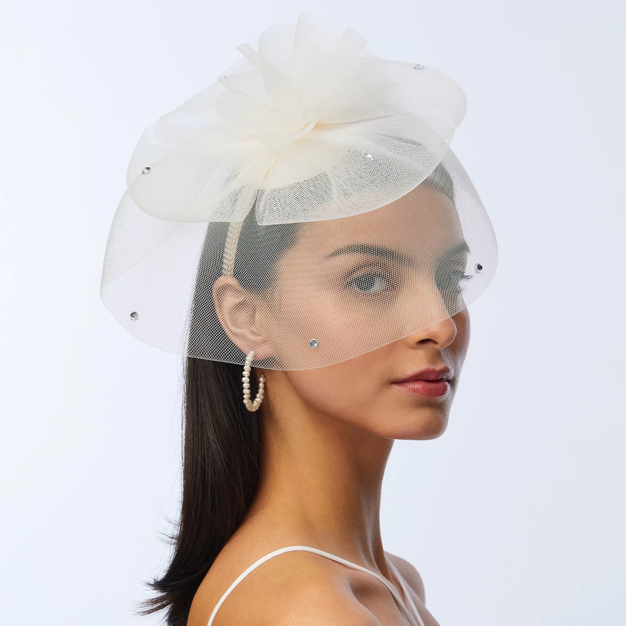 IVORY FLORAL VEIL FASCINATOR