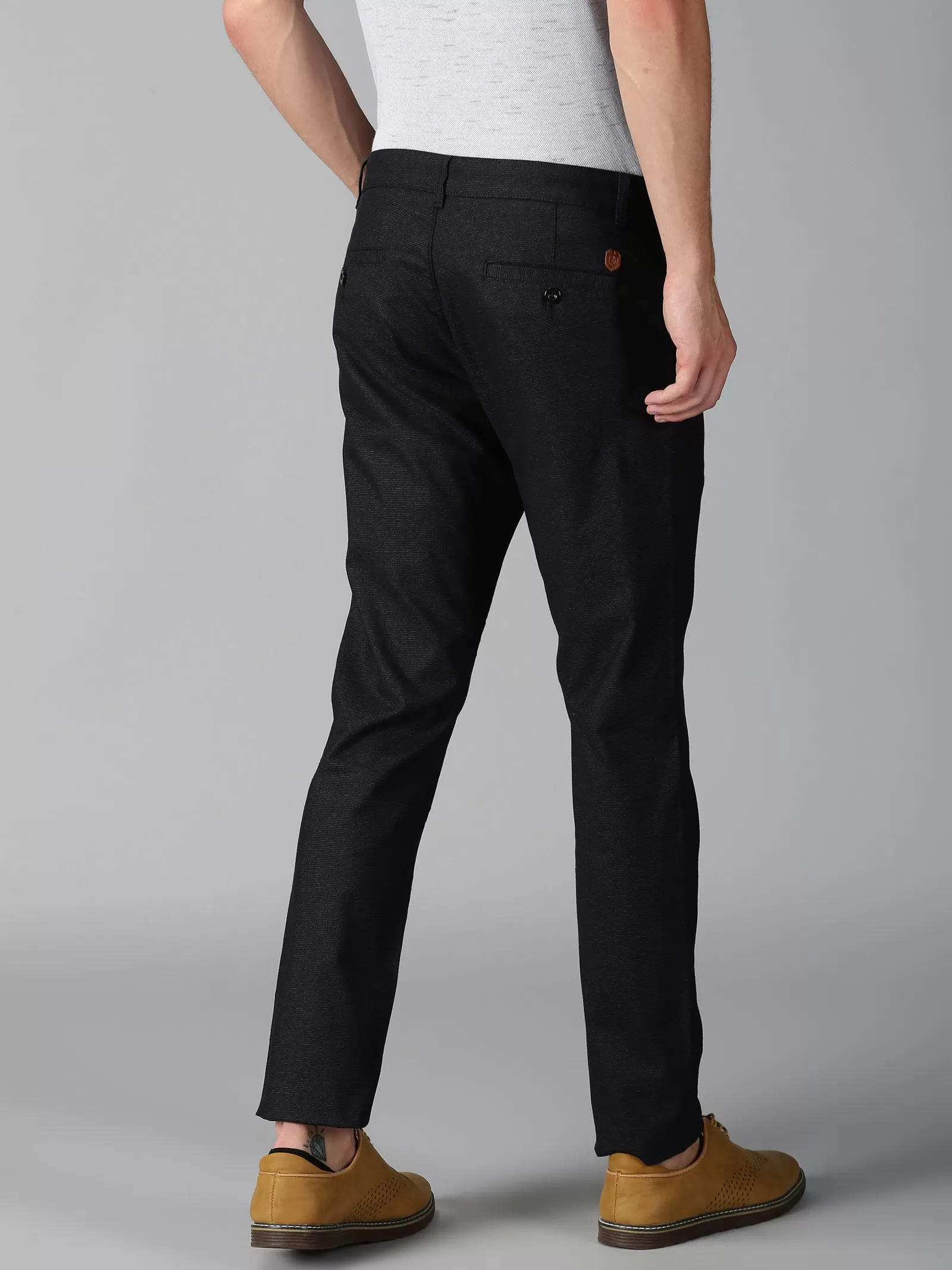 MEN'S BLACK SOLID SLIM FIT TROUSER