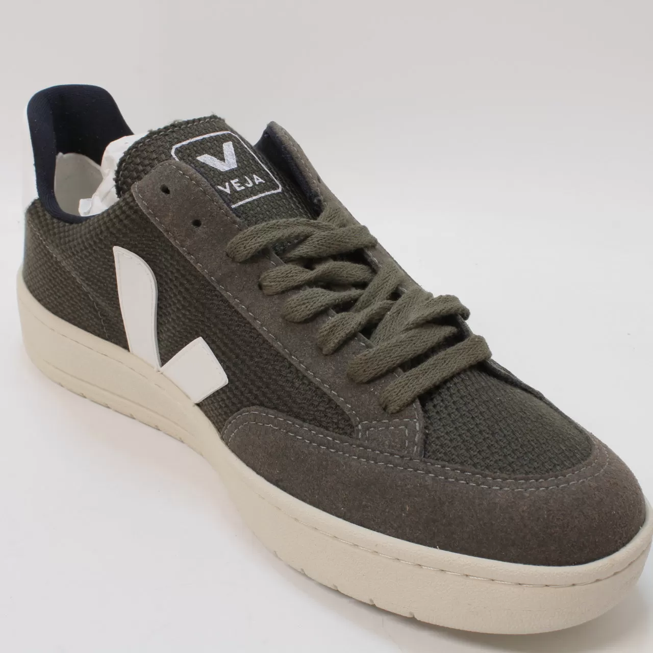 Mens Veja V12 Bmesh Olive White Uk Size 7