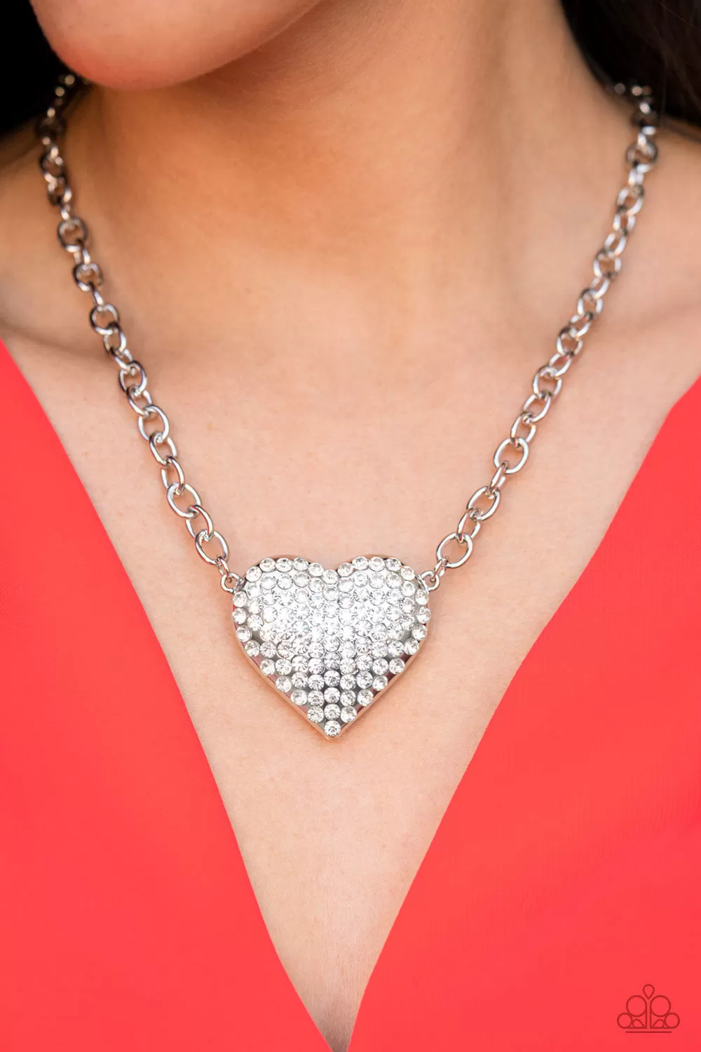 Paparazzi Heartbreakingly Blingy White Necklace Life of the Party Exclusive