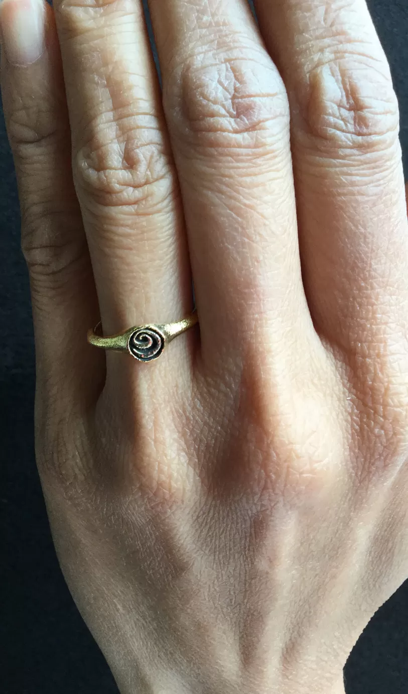 Spiral Ring in 18k Gold