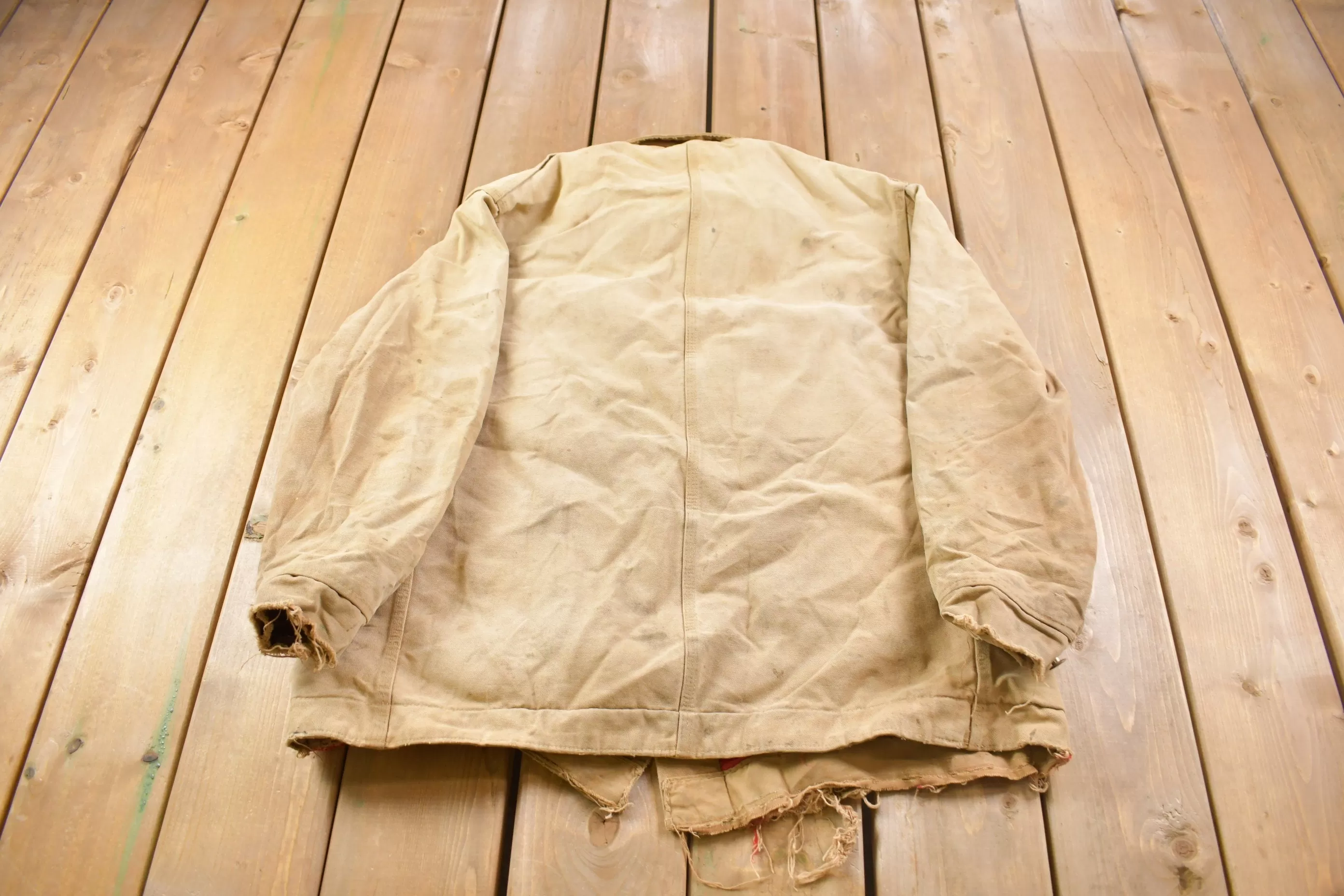 Vintage 1990s Carhartt Diamond Quilt Lined Painters Jacket / Workwear / Streetwear / 1990 / Distressed Jacket / Outdoor Wear